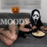 𝐌𝐎𝐎𝐃𝐘 𝟏𝟖+ 🎃